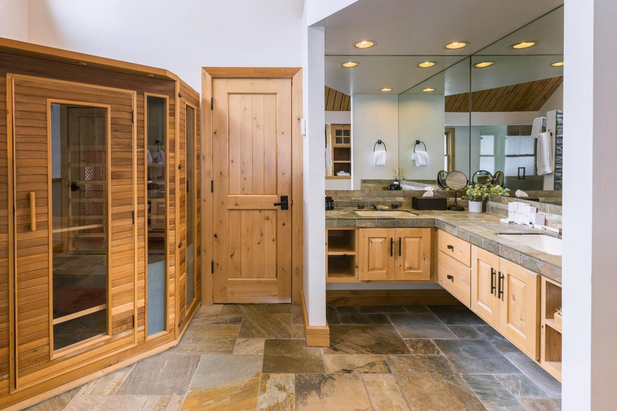 Coyote Moon By Avantstay Cabin Wsauna Mins From Dt Truckee Northstar Exterior foto
